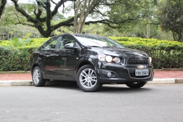 2014 Chevrolet Sonic Sedan – Manual do Proprietário